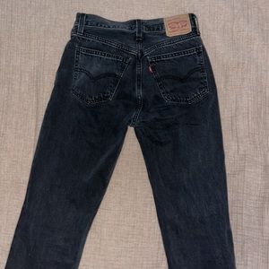 Levi Low Pro Mid Waist Straight Leg Jeans W24, L31